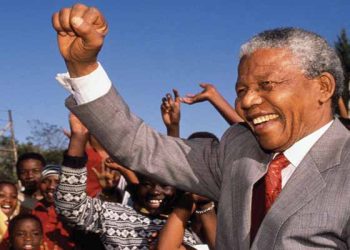 نيلسون مانديلا.. الخبرات الكفاحية للثورات العربية