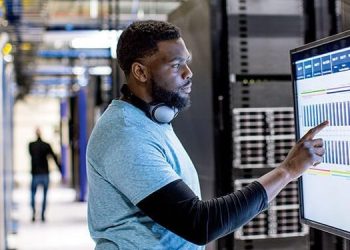 عين على إفريقيا (14-15 نوفمبر 2022م) قضايا الذكاء الاصطناعي والسكان والبترول والغاز في إفريقيا: ما الجديد؟