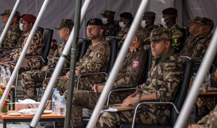 عين على إفريقيا (11-12 سبتمبر 2022م): إفريقيا وأعباء “صناعة الحرب على الإرهاب”