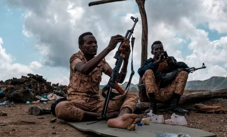 رحلة إلى التطرف في إفريقيا: مسارات التجنيد وفك الارتباط 2.0 “قراءة نقدية”