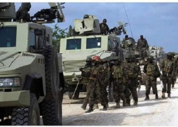 القوات الصومالية وقوات “أتميس” يتعهدان بتكثيف مكافحة حركة “الشباب”