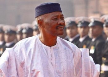 هل سيحاكم رئيس مالي السابق ” أحمد توماني توري”..؟