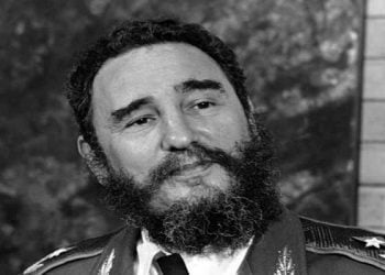 فيدل كاسترو ودوره في تمزيق الصومال