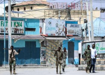 مقتل ثلاثة في هجوم استهدف مكاتب وزارة الأمن بالعاصمة مقديشو