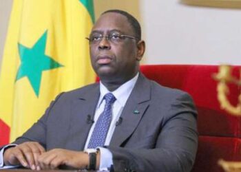 الرئيس السنغالي يدعو إلى تشديد المراقبة على مواقع انطلاق قوارب الهجرة السرية