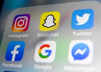 أوغندا تفرض ضريبة على دخل الشركات الرقمية الأجنبية