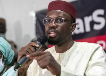 المعارض السنغالي عثمان سونكو يبدأ اضرابا عن الطعام