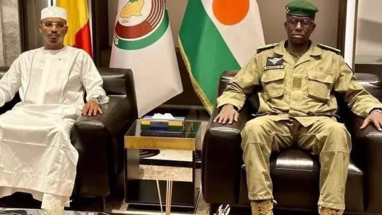 تأييد دولي لعقوبات “ايكواس” وزعيم تشاد يقوم بالوساطة مع قادة الانقلاب بالنيجر