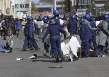 شرطة زيمبابوي تمنع الحملة الانتخابية لحزب المعارضة الرئيسي