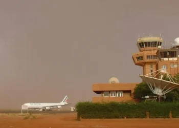 شركات الطيران تواجه صعوبات بالغة بسبب إغلاق المجال الجوي بالنيجر