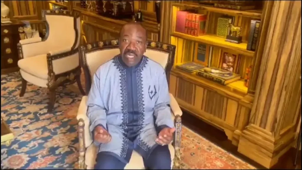 وضع رئيس الغابون علي بونجو قيد الإقامة الجبرية