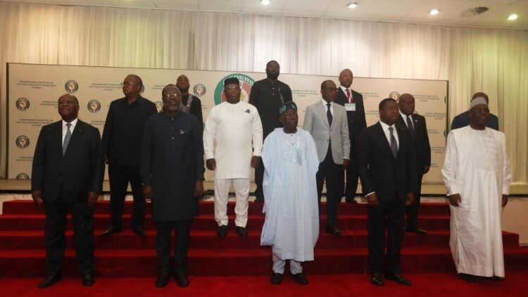 المجلس العسكري في النيجر يعلن استدعاء السفير من كوت ديفوار