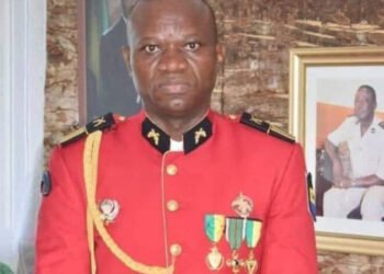 الجنرال بريس أوليجي نجويما رئيس الجابون المؤقت