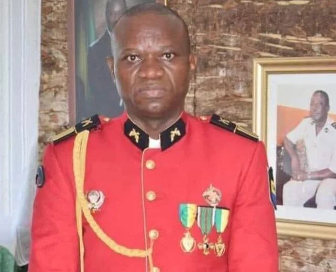 الجنرال بريس أوليجي نجويما رئيس الجابون المؤقت