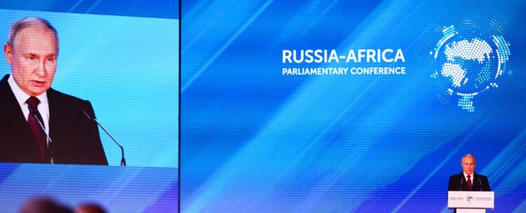 استخدام إفريقيا مسرحًا للأغراض والأهداف الروسية