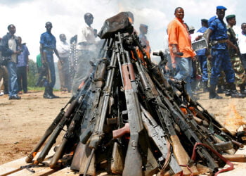 دور البعثات الأممية في نزع سلاح المقاتلين العائدين من مناطق الصراع:  (سيراليون نموذجًا)