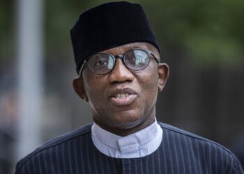 إيكواس ترفض “حروب الوكالة” وتلميحات بإمكانية تصفية بازوم