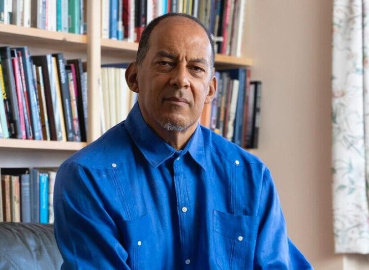 من هو حكيم عدي؟  أول أستاذ تاريخ بريطاني إفريقي على وشك خسارة وظيفته في المملكة المتحدة