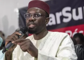 المعارض السنغالي سونكو يدخل المستشفى بعد إضرابه عن الطعام