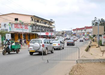 الجابون تعيد فتح الحدود البرية والجوية والبحرية والإفريقي يعلق عضويتها
