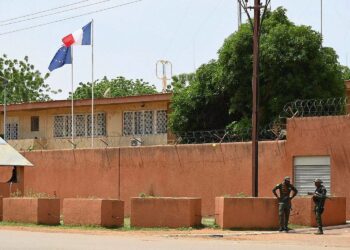 خيارات “شبه عسكرية”:  دلالات اتجاه فرنسا لسحب قواتها الموجودة داخل النيجر