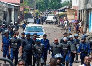 الكونجو الديموقراطية تتهم ضباطًا عسكريين بقتل 56 متظاهرًا