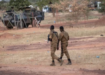مقتل 53 جنديا ومتطوعا في اشتباكات مع مسلحين في بوركينا فاسو