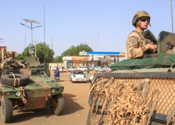 تشاد تعلن أن جيشها سيرافق القوات الفرنسية المنسحبة من النيجر