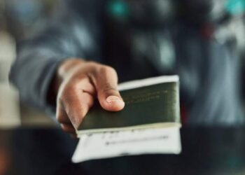 كينيا تنهي متطلبات الحصول على تأشيرة لجميع الزوار الأفارقة بحلول نهاية العام