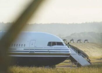 خطة بريطانيا لترحيل المهاجرين إلى رواندا تخضع للتدقيق في أعلى محكمة