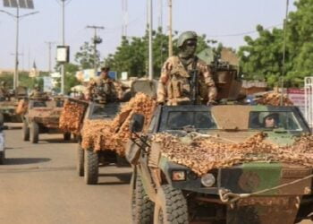 انسحاب نصف القوات الفرنسية من النيجر..وفرنسا: لن نعيد التموضع في تشاد