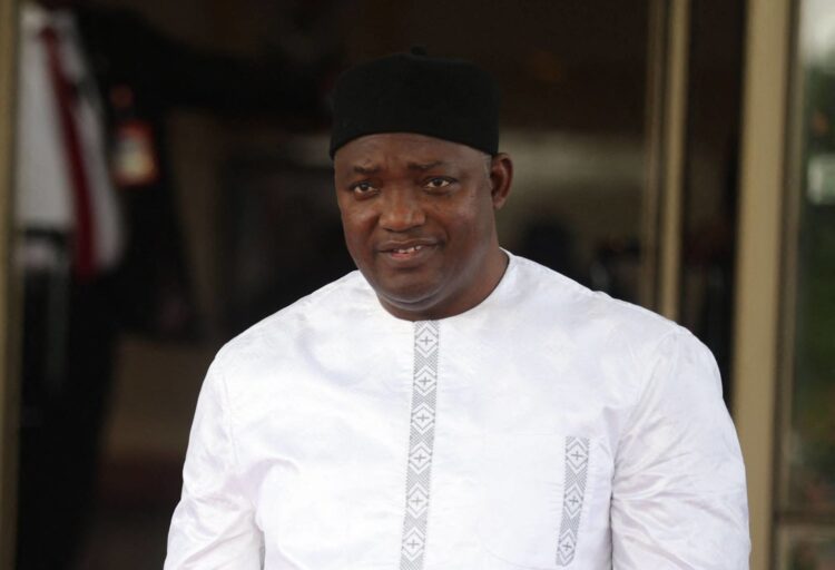 محكمة غامبية تحكم على جندي بالسجن 12 عامًا بتهمة قيادة انقلاب فاشل