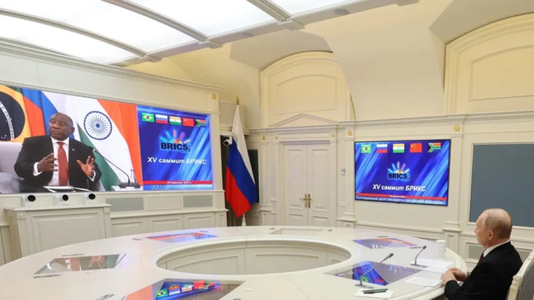 إسرائيل تستدعي سفيرها لدى جنوب إفريقيا ورامافوزا يقود البريكس للمواجهة