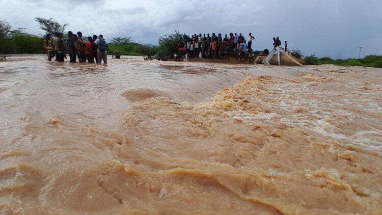 120 قتيلا في فيضانات النينو في كينيا ونزوح 90 ألف اسرة