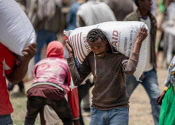 الولايات المتحدة تستأنف المساعدات الغذائية في أنحاء إثيوبيا الشهر المقبل