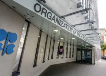 أوبك+ تعدل مستويات إنتاج النفط في نيجيريا وأنجولا لعام 2024