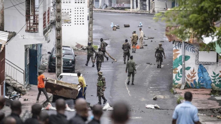 صدامات بين الامن ومحتجين في جزر القمر والمعارضة ترفض نتائج الانتخابات الرئاسية