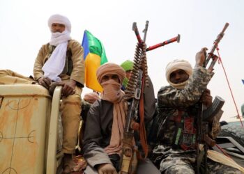 الطوارق ينهون حصار الطرق الرئيسية شمال مالي