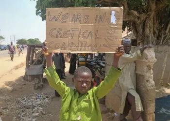 مسلحون يختطفون 15 طالبًا في غارة على مدرسة نيجيرية والسلطات تعلن النفير الأمني