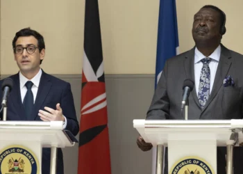 وزير الخارجية الفرنسي يؤكد رغبة بلاده في بناء شراكات متوازنة مع الدول الإفريقية