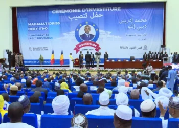 محمد إدريس ديبي يؤدي اليمين رئيسًا لتشاد ومفوضية الاتحاد الإفريقي تقاطع حفل التنصيب