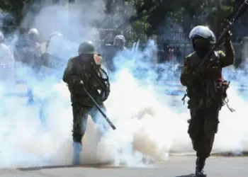 قتلى وجرحى في احتجاجات شعبية والجيش الكيني ينشر قواته بعد اعلان “حالة طوارئ أمنية”