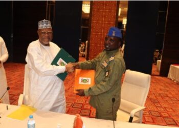 النيجر وتوغو توقعان مذكرة تعاون في مجالات التجارة والنقل والعبور