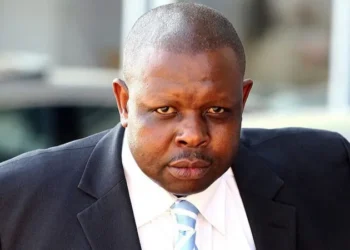 قاضي ويسترن كيب السابق جون هلوفي