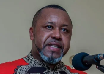 اختفاء طائرة تقل نائب رئيس مالاوي ساولوس كلاوس تشيليما