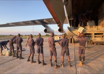 رئيس أركان الجيش المالي يزور “مدرسة الدرك” ويطالب السكان بتقديم معلومات عن المسلحين