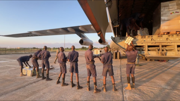 رئيس أركان الجيش المالي يزور “مدرسة الدرك” ويطالب السكان بتقديم معلومات عن المسلحين