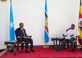 الصومال وأوغندا تتفقان على تعزيز التعاون في مجالات الأمن والتجارة والتنمية