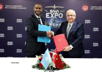 الصومال وتركيا توقعان اتفاقية مالية للتعاون الدفاعي