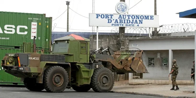 فرنسا وتقليص وجودها العسكري في إفريقيا بين تخفيض البصمة الكمية والتعاون النوعي